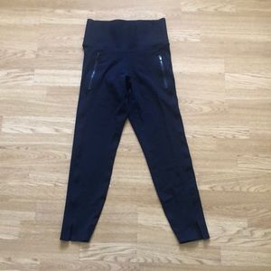 Old Navy women’s active leggings